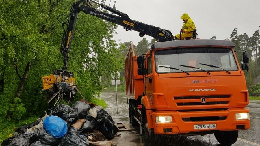 Более 1000 кубометров отходов с несанкционированных свалок убрал региональный оператор «ЭкоЛайн-Воскресенск» в июне