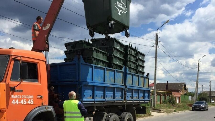 В частном секторе Тольятти установили 30 новых евроконтейнеров