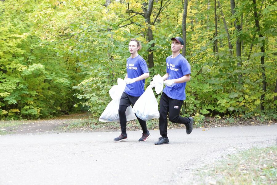 Почти 117 килограммов мусора собрали участники плоггинг-забега