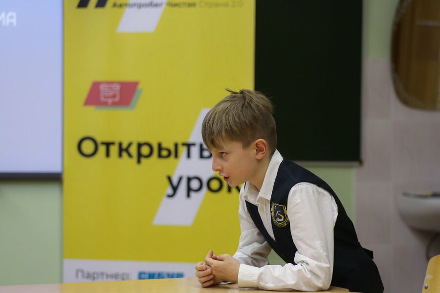 Партнер образовательной программы автопробега «Чистая страна 2.0» СИБУР провел экоурок в Екатеринбурге