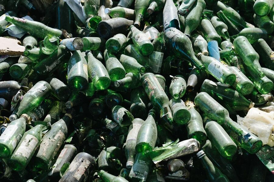 Жители Московского региона снова использовали в два раза больше стеклянной упаковки в новогодние каникулы 