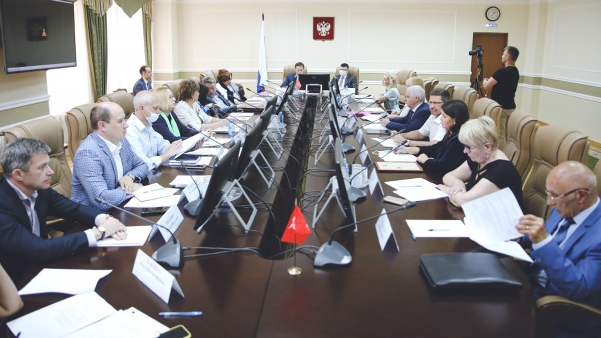 В Санкт-Петербурге стартовал IX Съезд региональных операторов в сфере обращения с ТКО