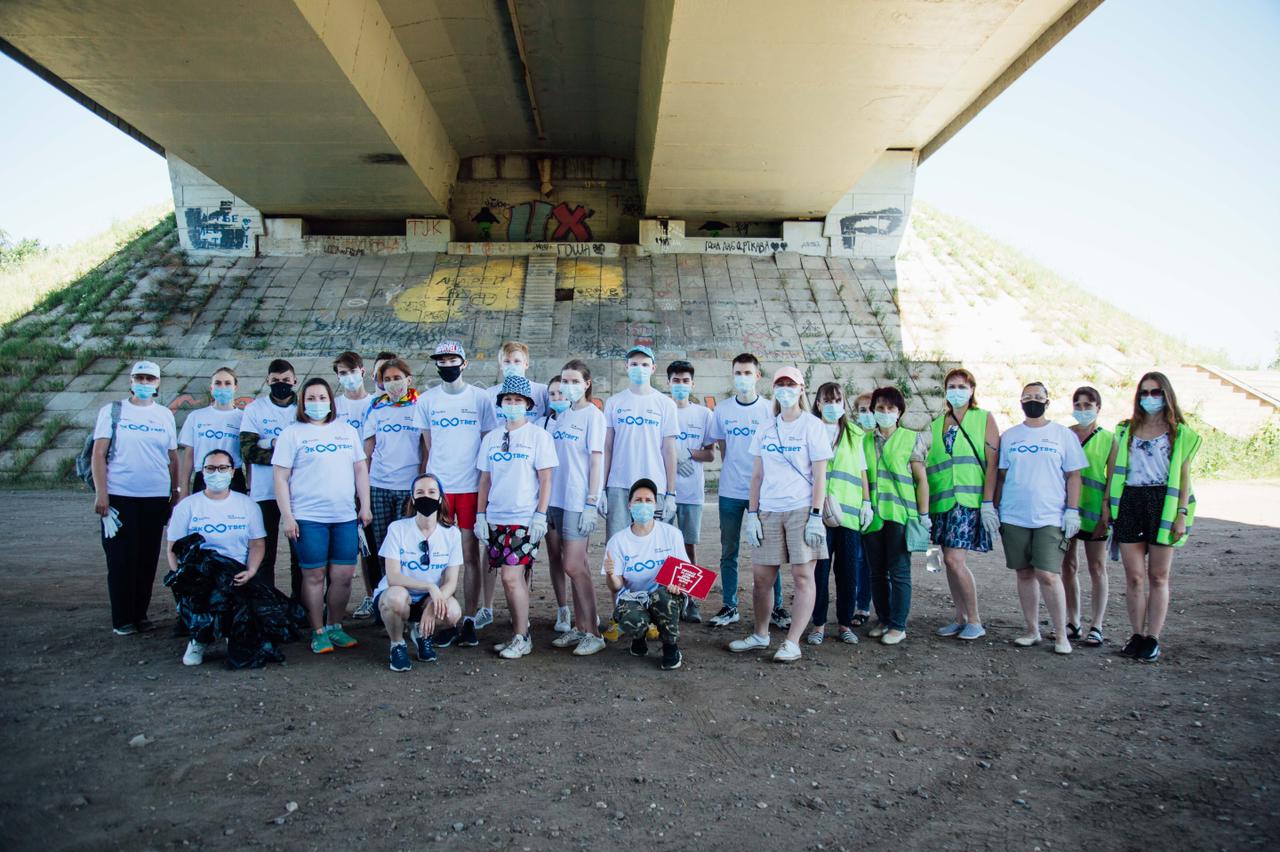 В Башкирии представили ретромусоровозы