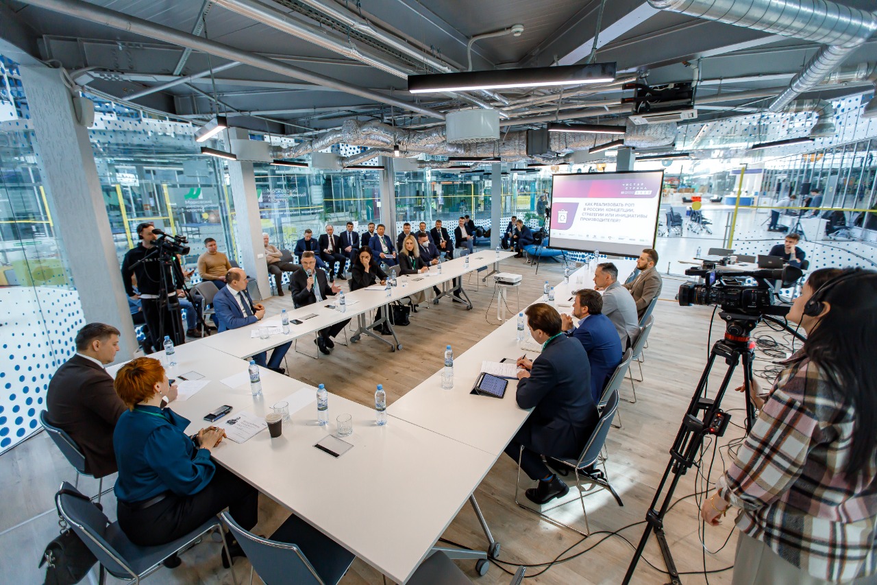 Москвичи сдали 50 тонн вторсырья на стационарный пункт «Флакона»