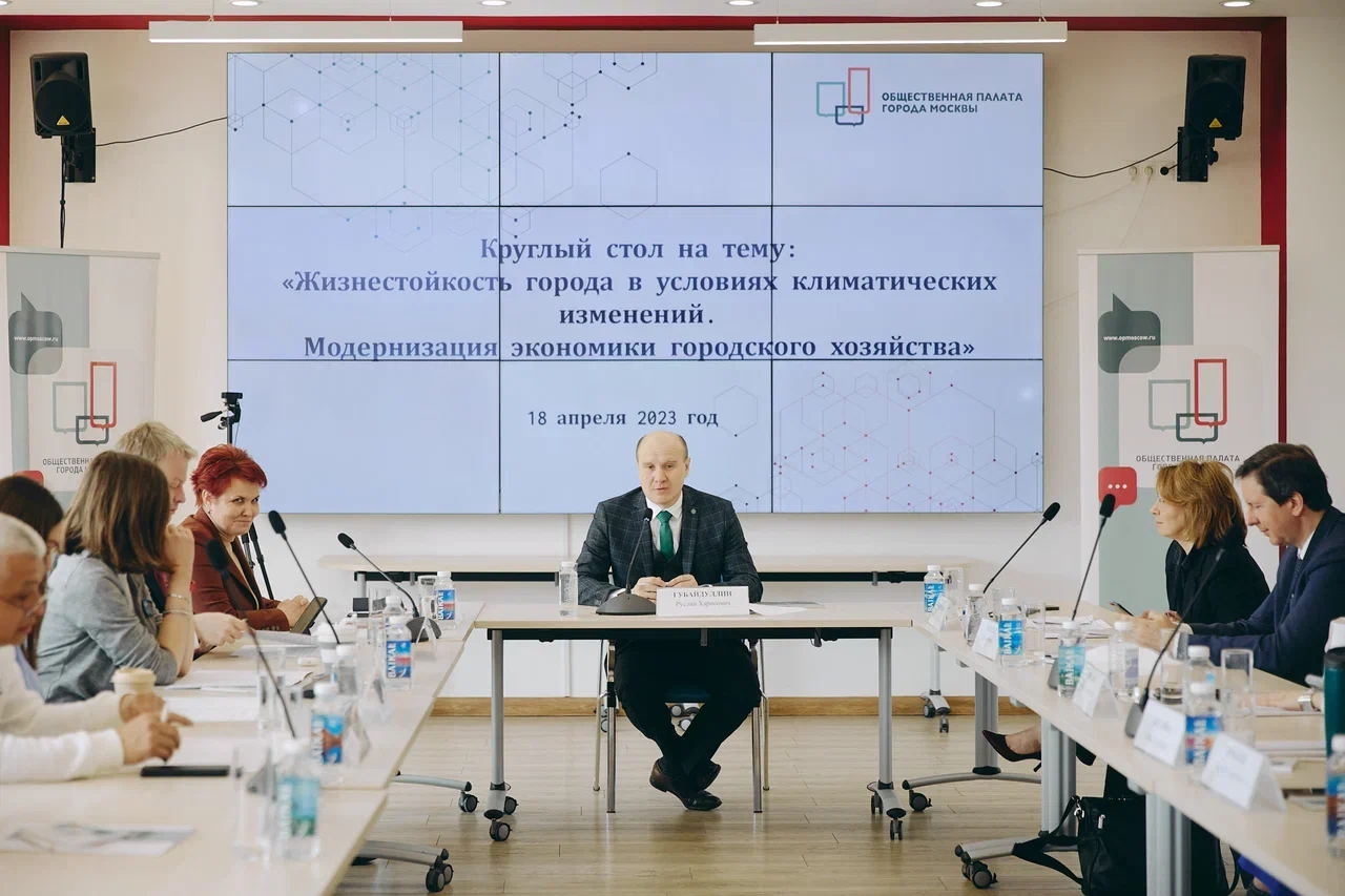 Регоператор Тюменской области приобрёл более тысячи контейнеров для сбора коммунальных отходов