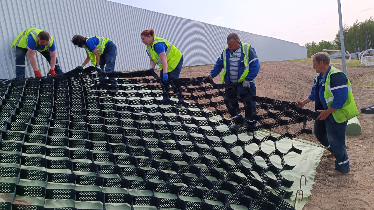 Группа «ЭкоЛайн» определила лучших водителей спецтехники и сотрудников контейнерных служб